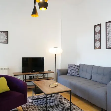 Center 2bdr Additional Living King Bed 4 Pers Apartmán Bělehrad